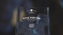 Video laden en afspelen in Gallery-weergave, Vitis Portòn! The ultimate gastronomical Negroni
